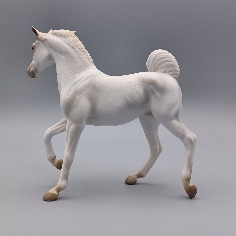 CollectA by Breyer Grey Arabian Mare - Picture 5 of 15
